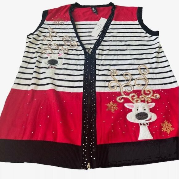 Berek Womens Holiday Vest With Detachable Faux Fur Collar & Reindeer embellished - Picture 2 of 9